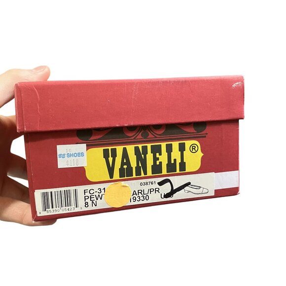 Vaneli Women's Metallic Leather Flats Size 8M Comes with Box - Picture 8 of 8